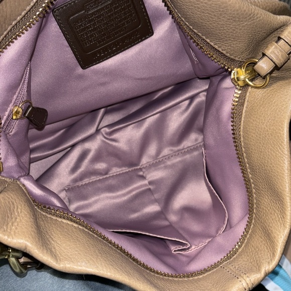 Coach purse - Picture 3 of 5